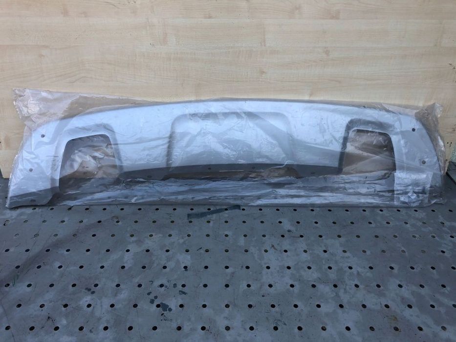 dacia duster dyfuzor tylny zderzak