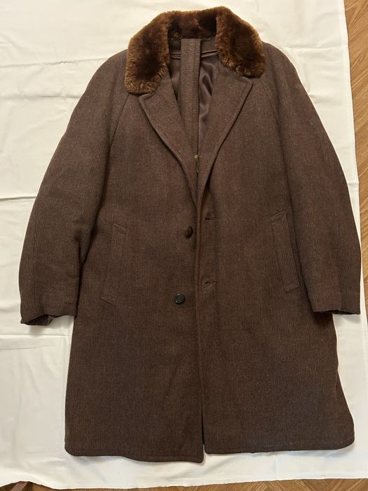 Винтажное зимнее пальто