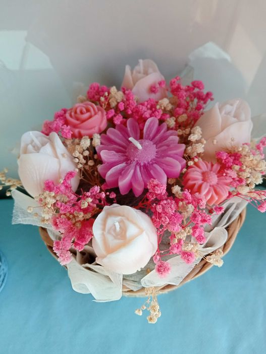 Arranjo floral de velas