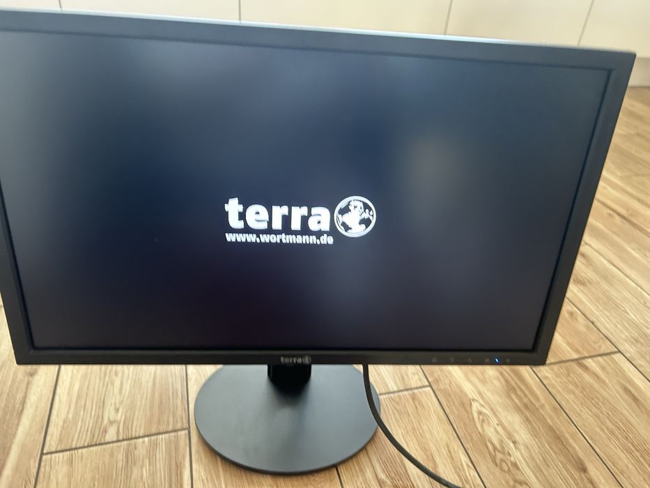 Monitor koputera terra roz 61
