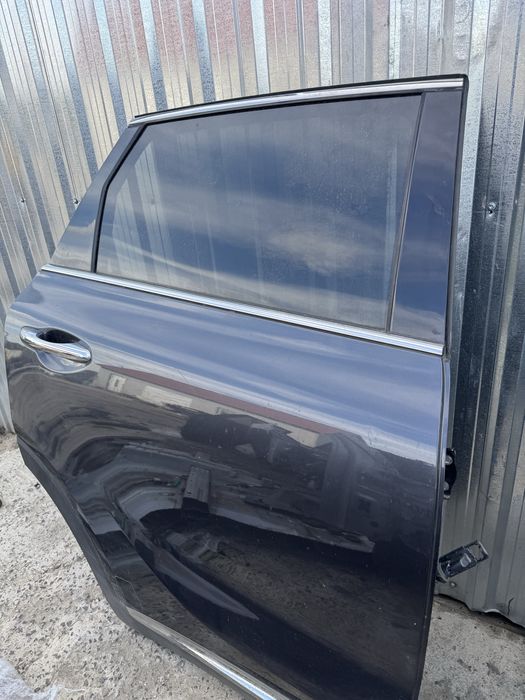 Дверка Двери Кіа Соренто 3 Kia Sorento 3 UM Запчастини