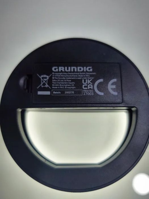 Портативна кільцева лампа Grundig