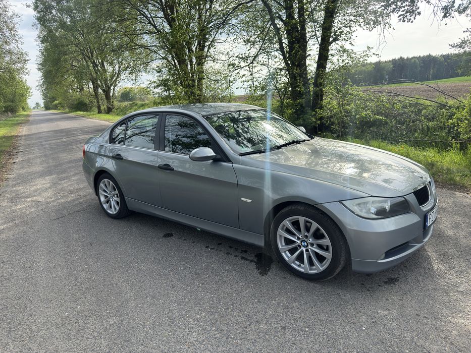 Bmw e90 320i zadbana  !