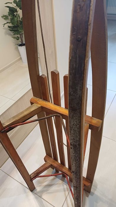 Sanki drewniane, uzywane, wzmocnione