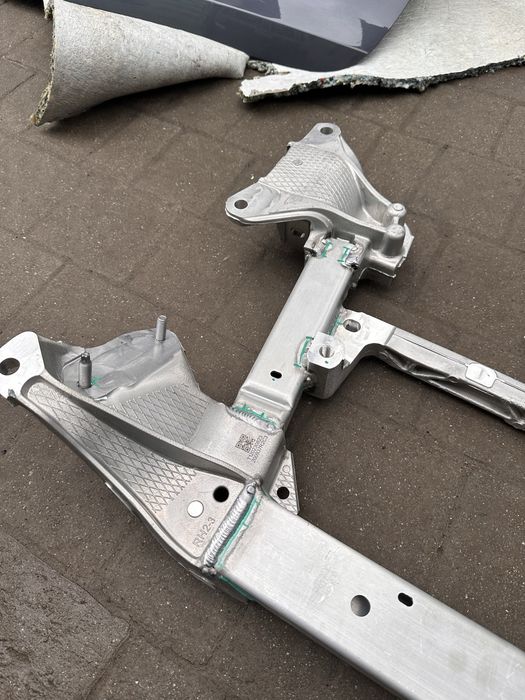 Tesla model S X Plaid підрамник передній 2021+ запчастини