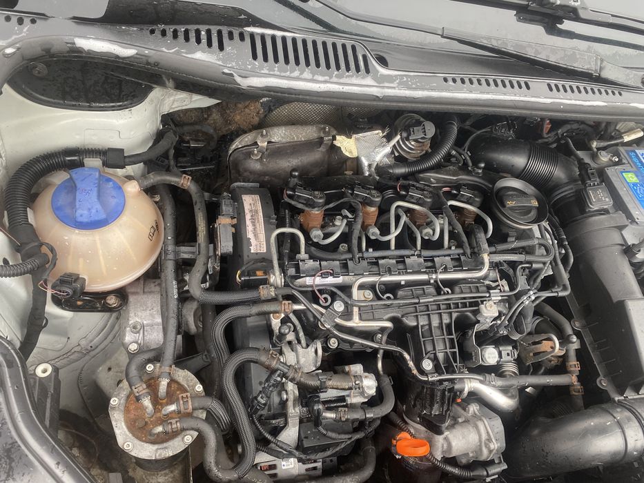 Мотор Двигун Двигатель 1.6 tdi CAY Volkswagen Skoda Seat