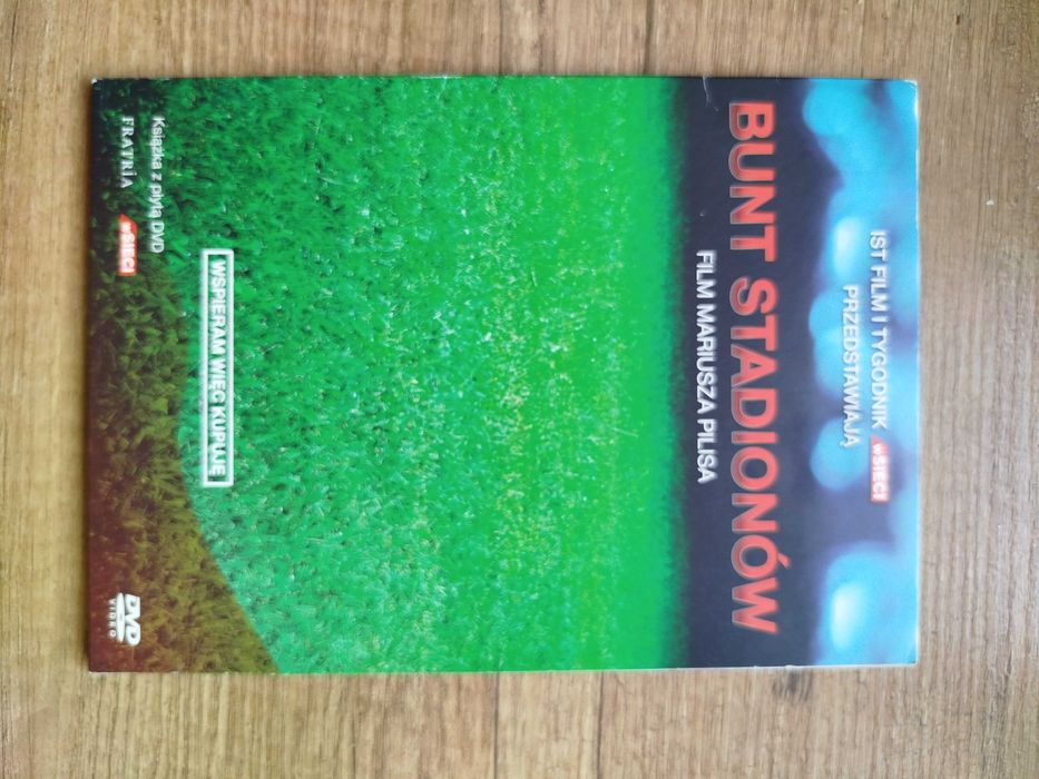 BUNT STADIONÓW Film Mariusza Pilisa Stan bdb