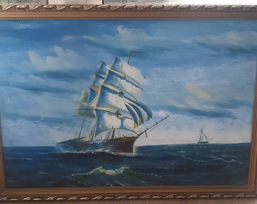 Quadro Decorativo Veleiro com Moldura Dourada Trabalhada 98cm x 68cm