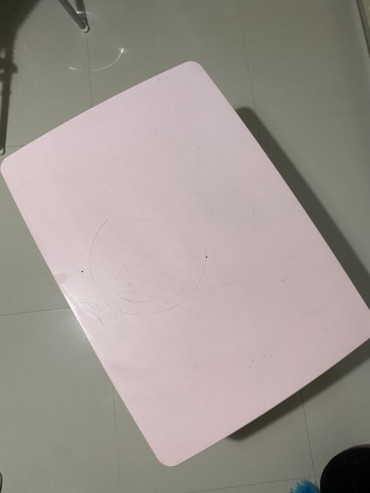 Стіл та стілець ikea