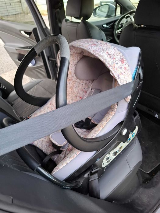 Cadeira para bebé OVO - BebeConfort c/ suport Isofix