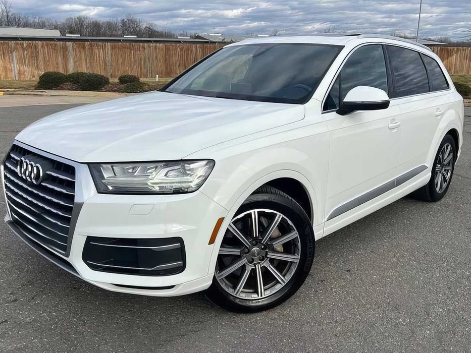 Audi Q7      2017