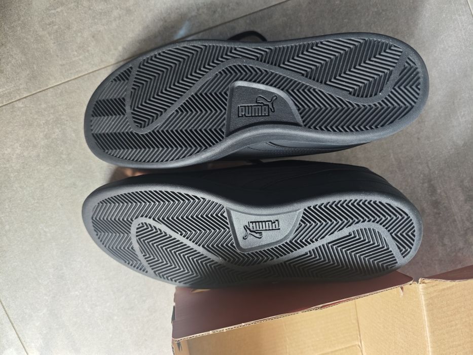 Nowe buty Puma Smash V2 42.5 Czarne