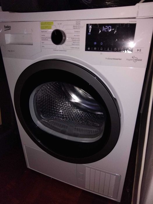 Máquina de Secar Roupa Beko ProsmartInverter 9Kg Bomba de Calor A+++