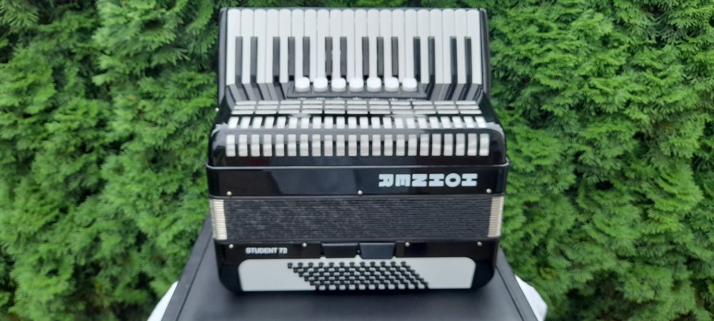 Akordeon Hohner Student 72 basy 3 chóry