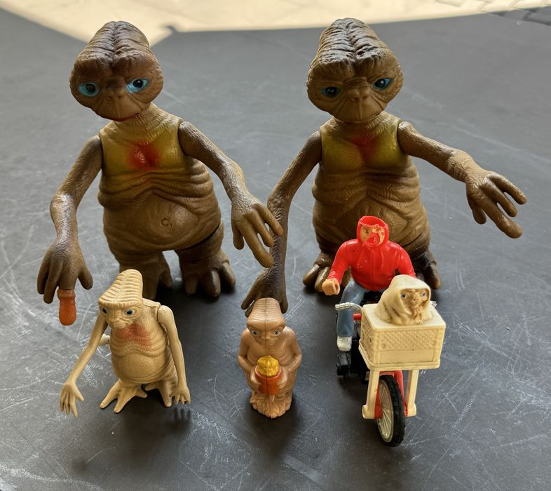 Bonecos de E T extraterrestre