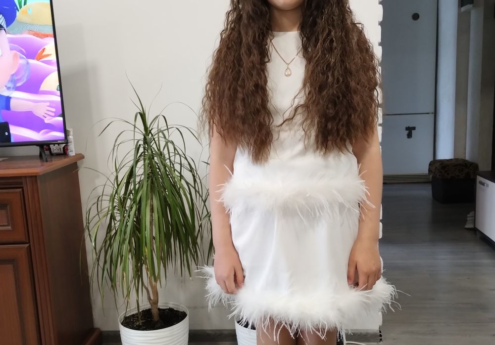 Дитячий комтюм для дівчинки