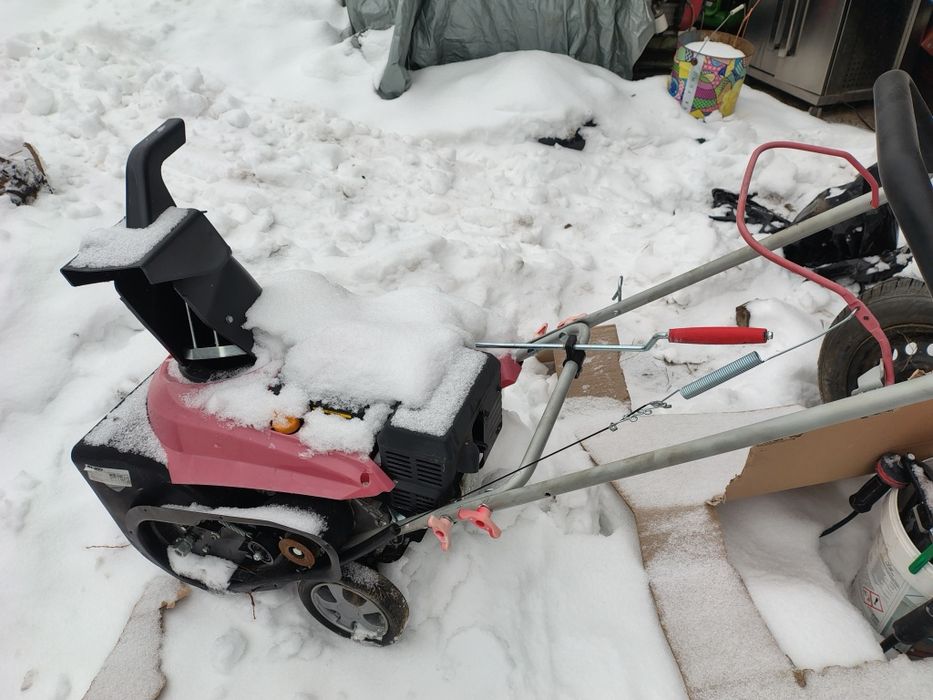 Odśnieżarka spalinowa do naprawy