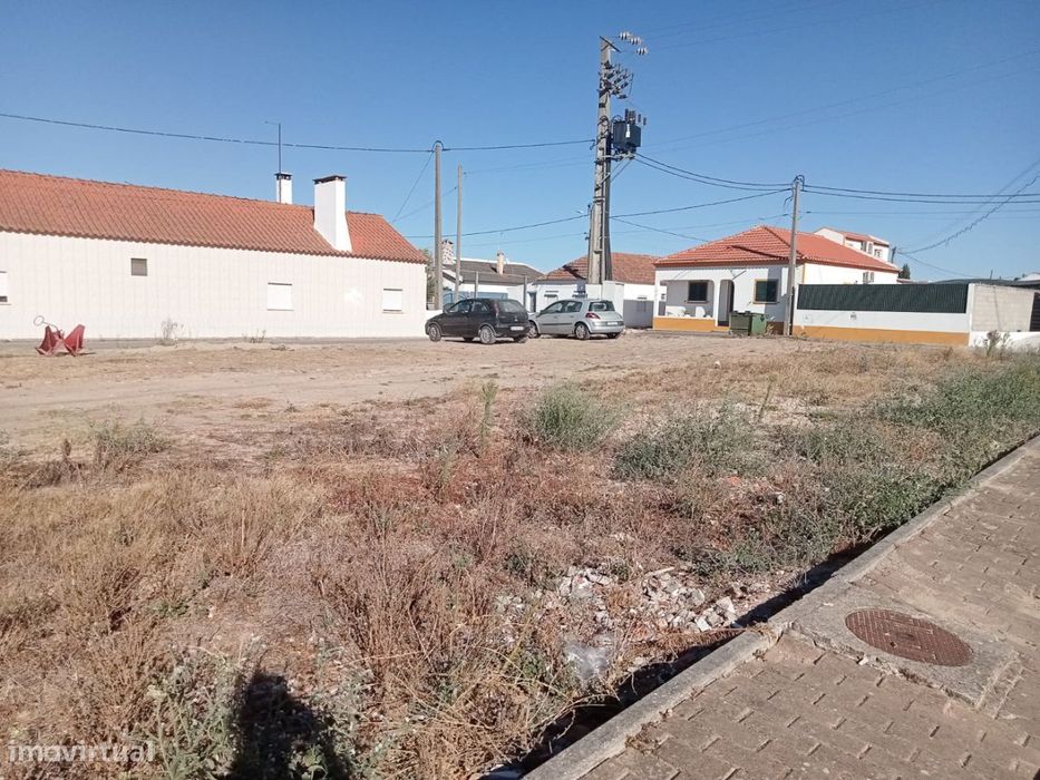 Terreno para construção com 368.70m2 — Fazendas de Almeirim, Santarém