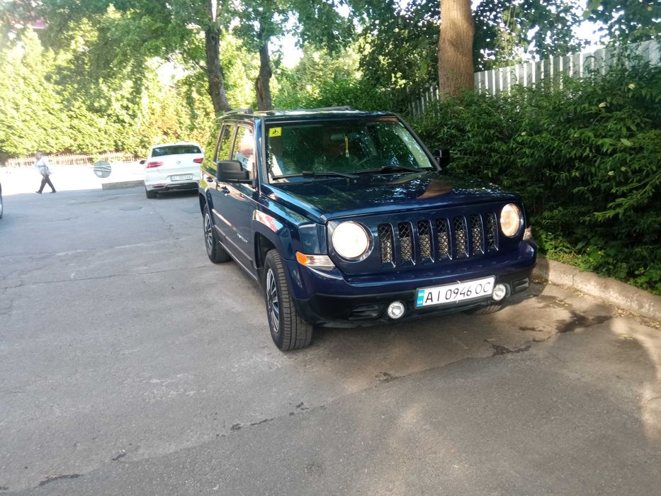 Автомобіль jeep patriot 2015 року випуску
