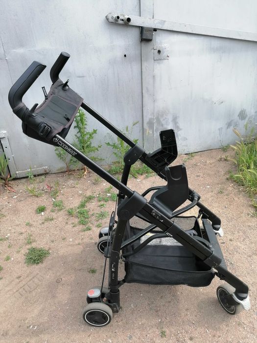 Автокрісло MAXI COSI 0+ з базою на колесах