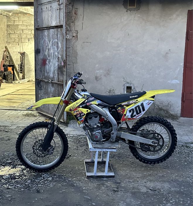 Мотоцикл Suzuki rmz 450 2011