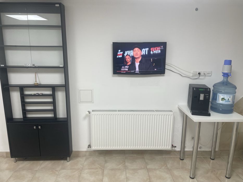 Здається в оренду комерційне приміщення у м. Коломия площа 68 кв. м