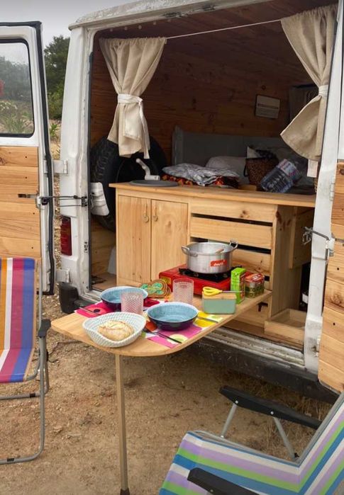 Carrinha Mercedes MB100 - TRANSFORMADA