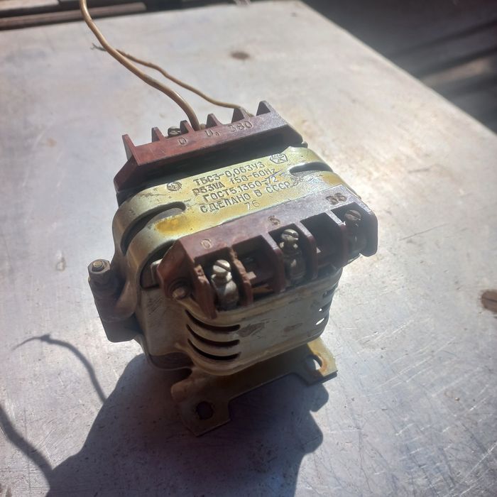 Продам трансформатори 380 і 220 в.