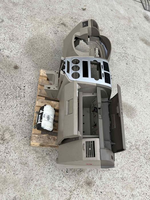 Торпеда,панель приладів Dodge caliber 06-2009