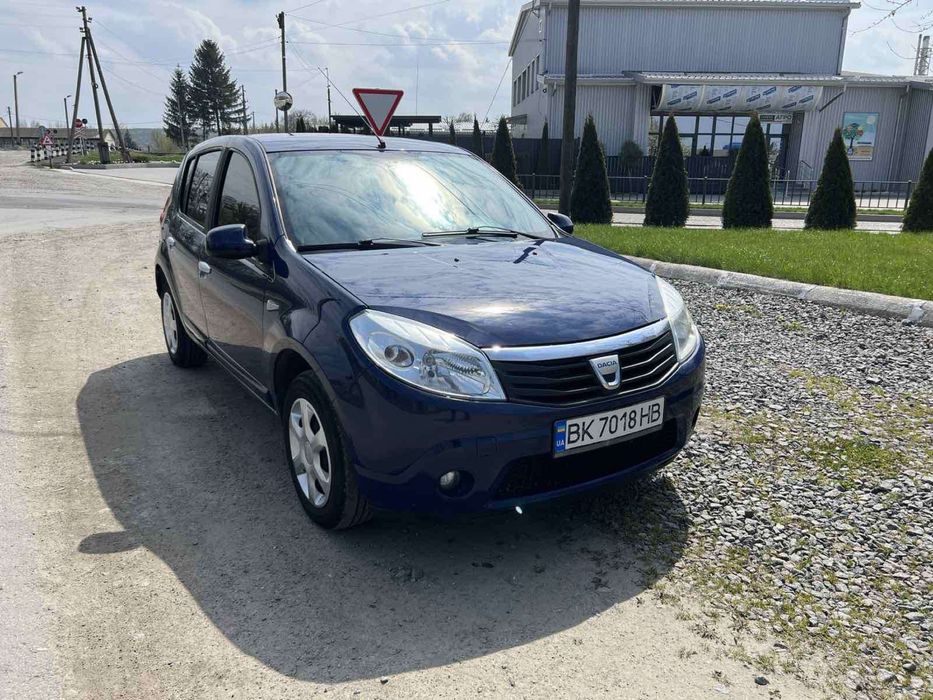 Продам! Dacia Sandero В ідеальному стані! На максимальній комплектації!