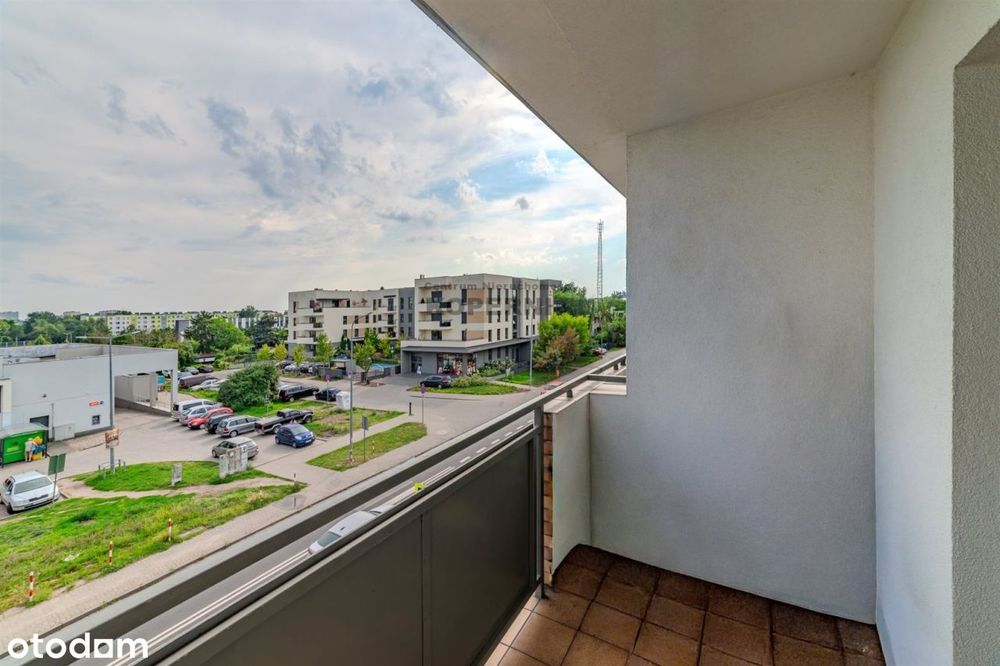 Koniuchy- 2 pokoje, osobna kuchnia, cegła