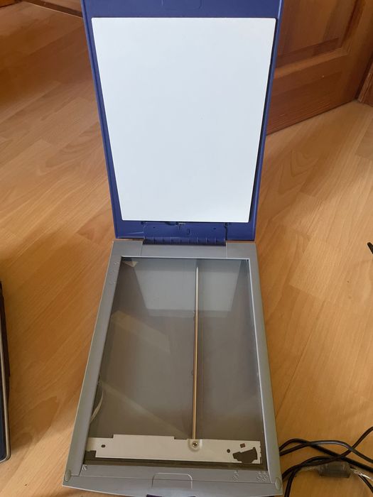 Продам планшетний сканер Canon