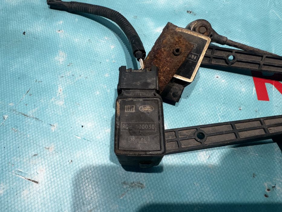 Датчик уровня подвески Range Rover L322 положення підвіски Л322
