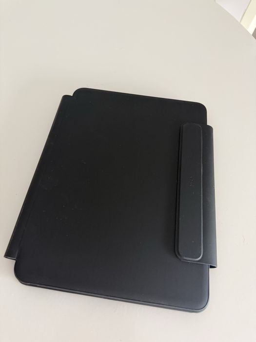 ESR Magnetic Keyboard
