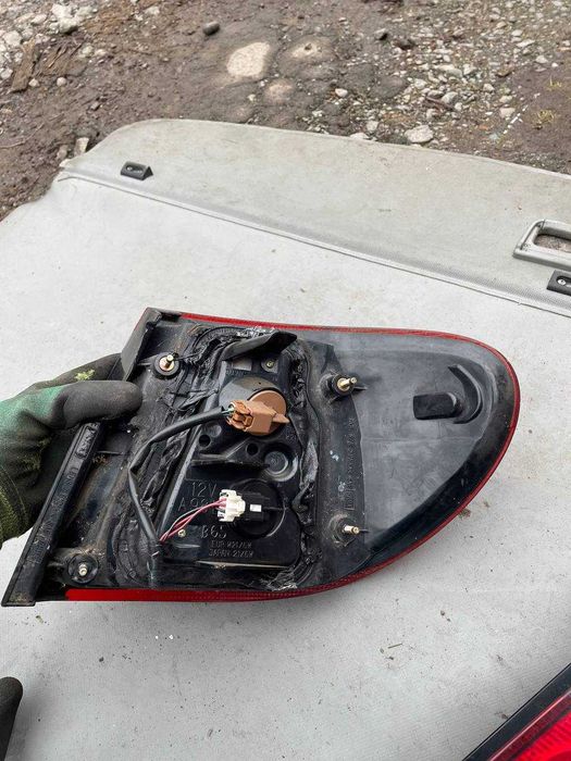 Стопи ліхтарі лівий правий Nissan Almera N16 2000-2006 седан Фонарь