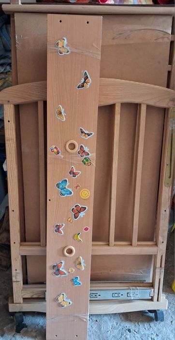 Дерев'яне дитяче ліжко