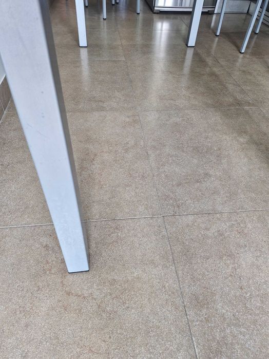 Mesa de cozinha + cadeiras