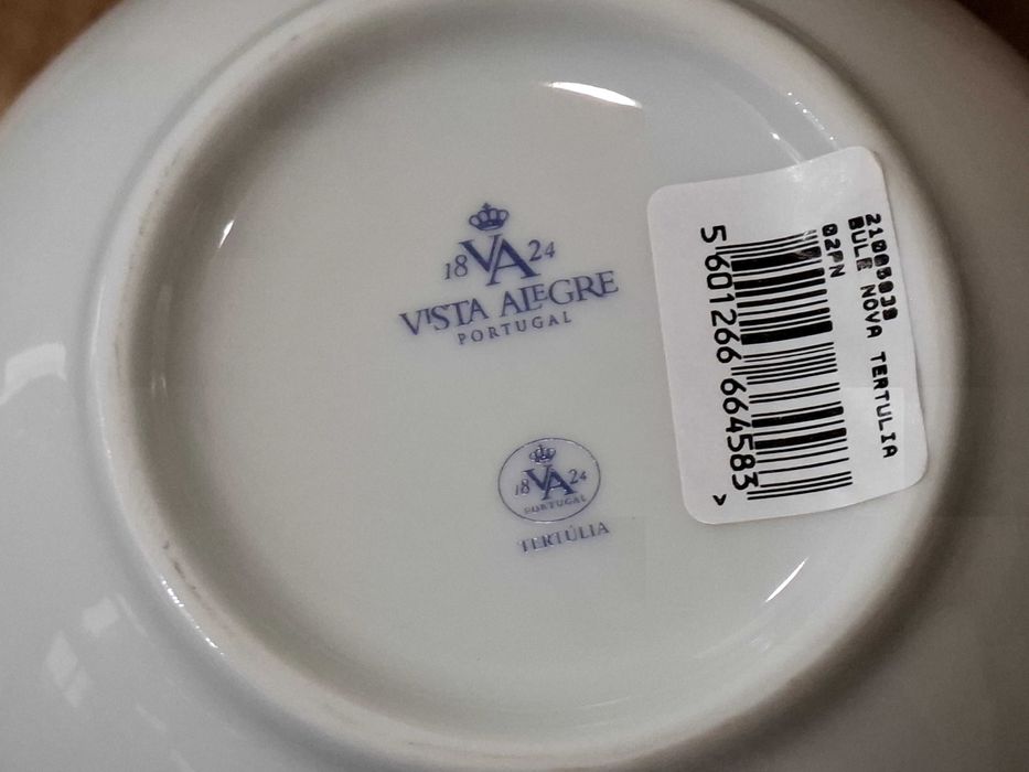Vista Alegre serviço 100 peças Novo