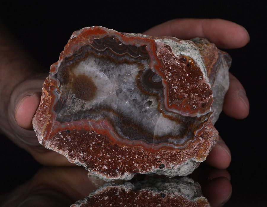 Polerowana agata thunderegg z Nowego Kościoła, Polska – kwarc prasiolitowy, brązowa, 577 g
