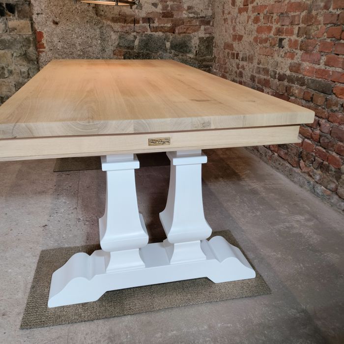 Stół dębowy klasztorny