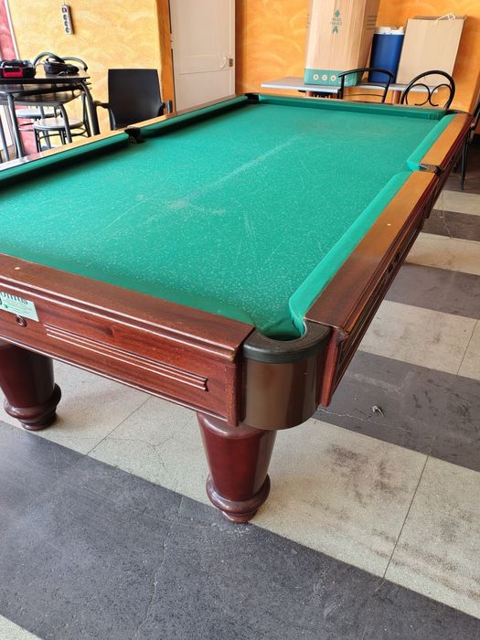 Snooker com montagem incluida