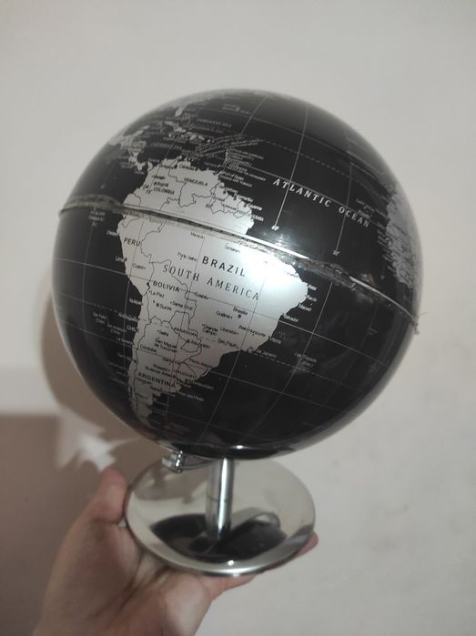 Globus światowy 20 cm z metalową podstawą firmy Exerz