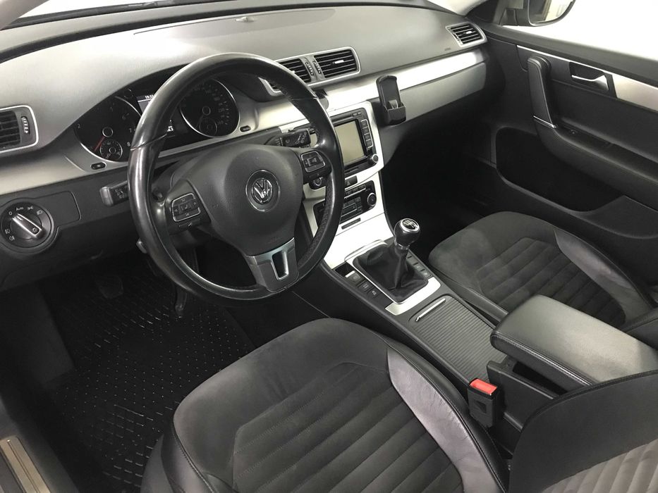 Volkswagen Passat B7 2.0TSI Variant HIGHLINE SPORT EDITION NAVI+, LED