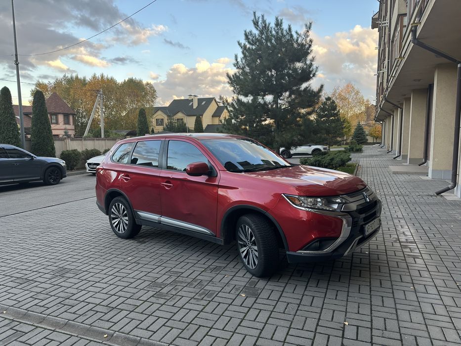 Продам хороший автомобиль