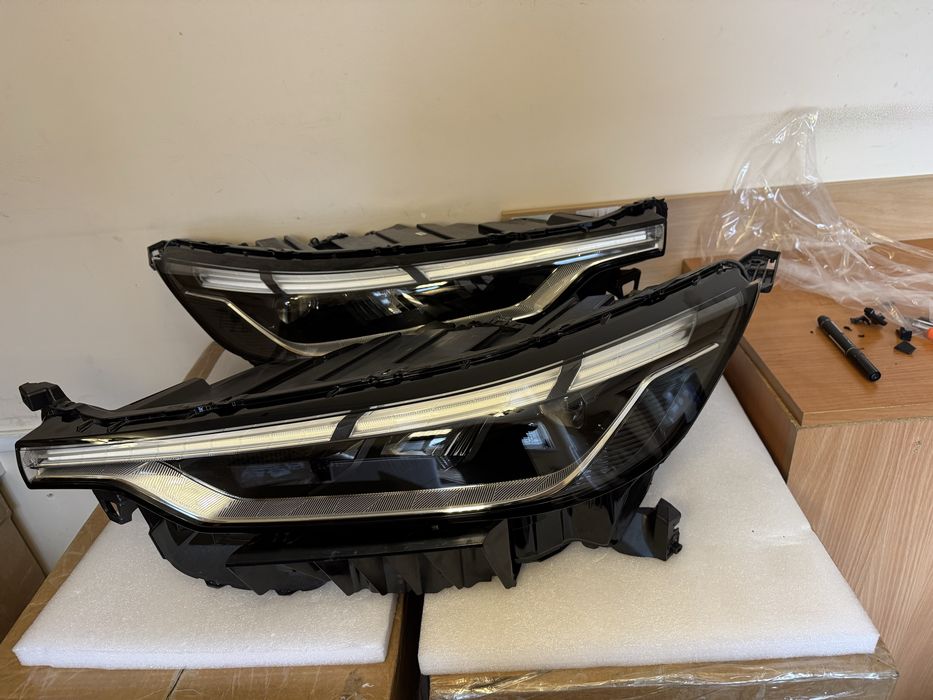 Infiniti QX60 2021-2026 р,  передні фари, без afs