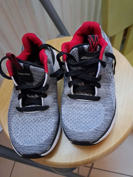 Buty chlopiece skechers r.30