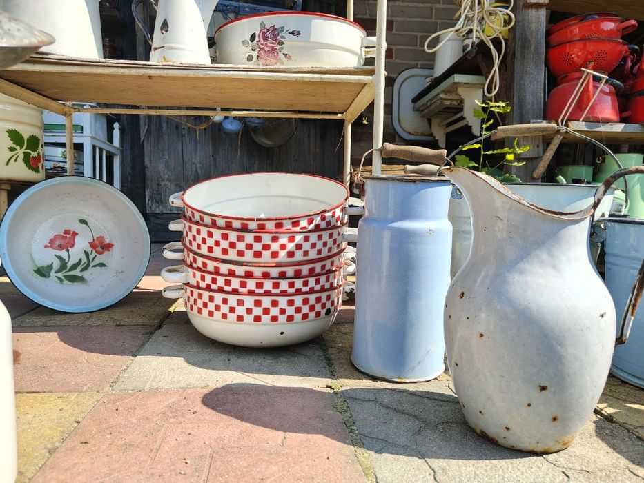 Kanki,dzbanki, misy emaliowane design vintage