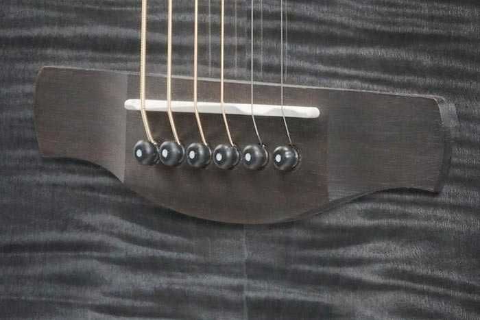 Guitarra acústica Ibanez AEG70-TCH  + Saco transporte Ibanez ICB540-BK Powerpad Gigbag