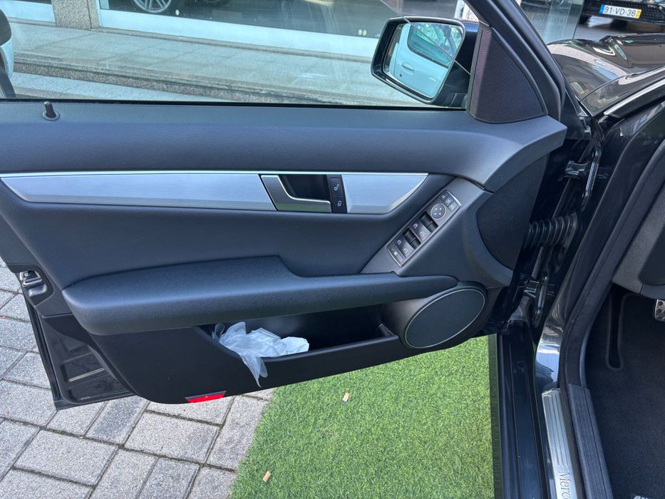 Mercedes c220 amg