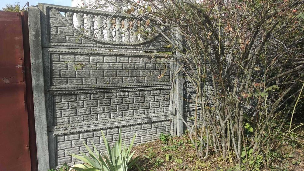 Секційний паркан європаркан бетонный забор